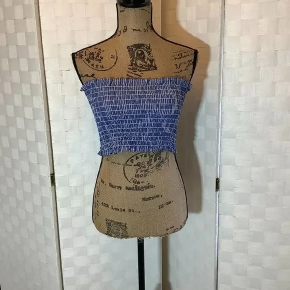 furst of a kind tube top crop top blue size small